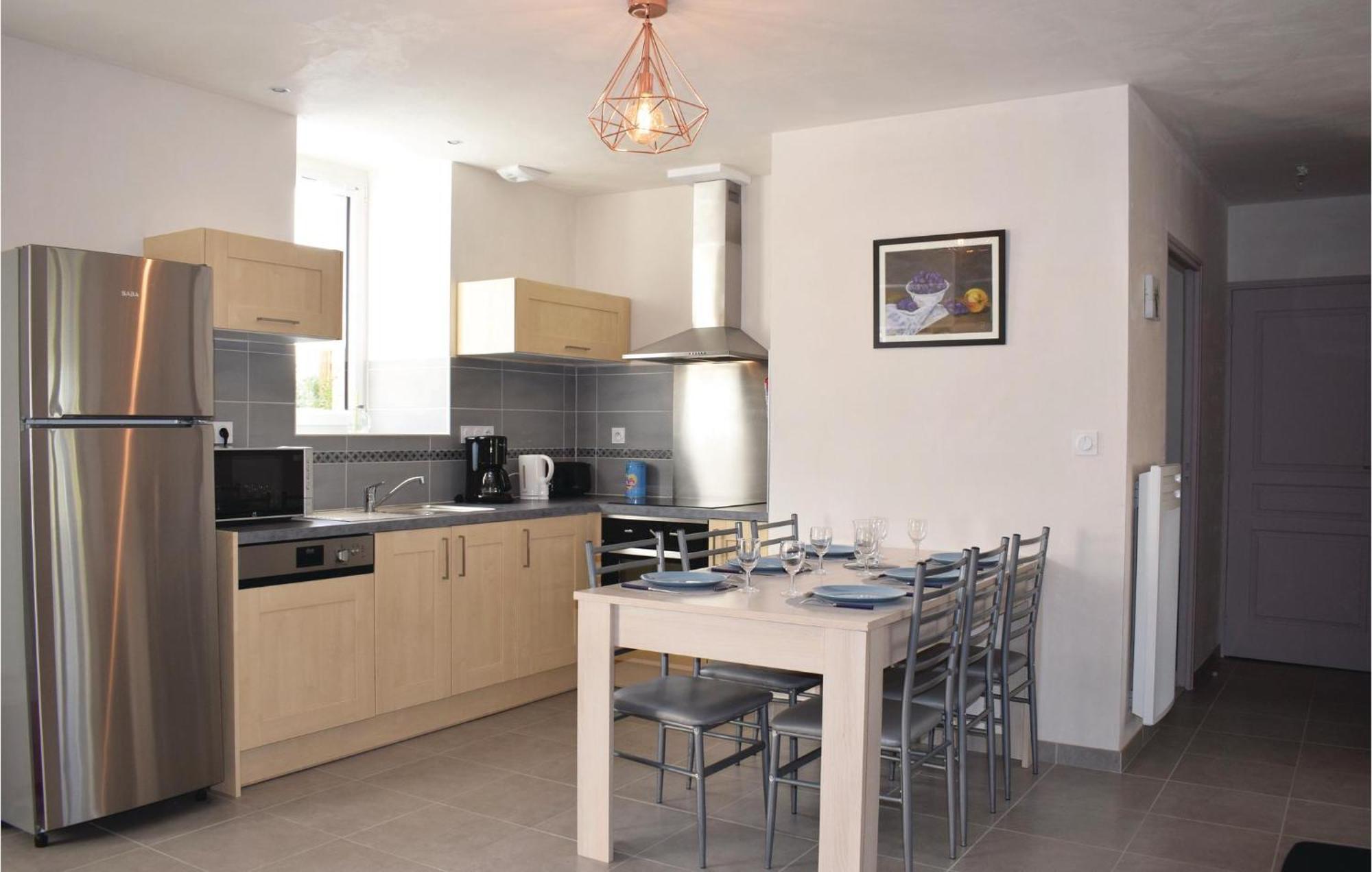 Gorgeous Home In Saint Alban With Kitchen Kültér fotó